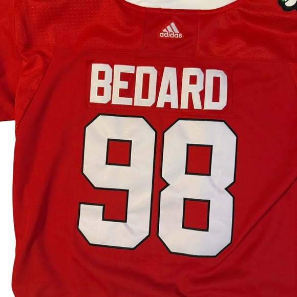 ADIDAS Connor Bedard Chicago Blackhawks Licensed NHL Jersey Size 54 - Picture 4 of 8